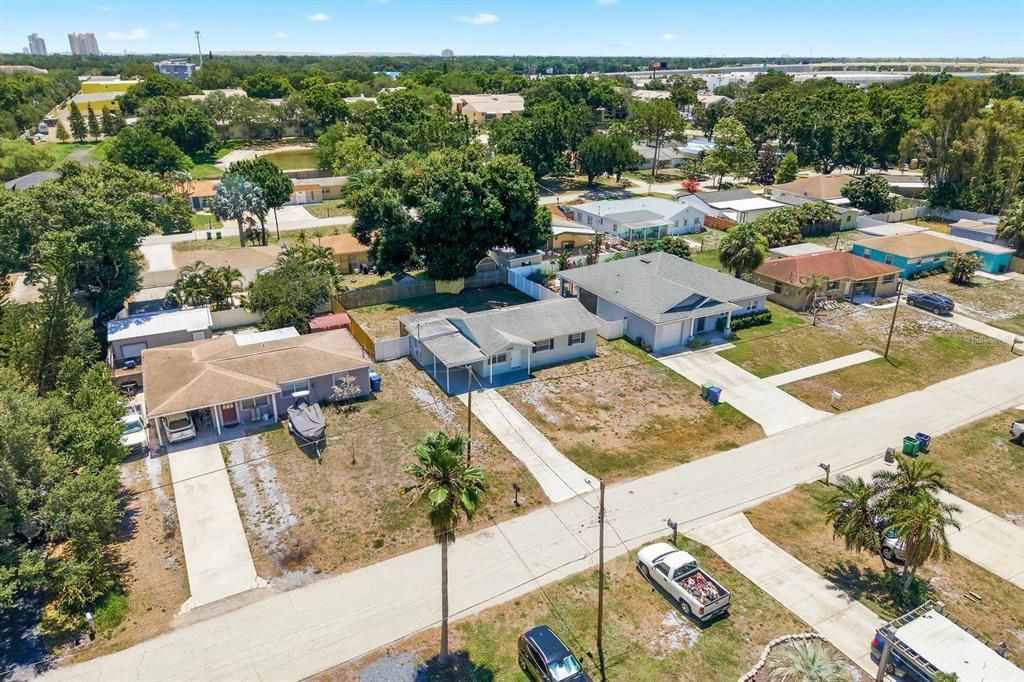 For Sale: $359,900 (3 beds, 1 baths, 925 Square Feet)