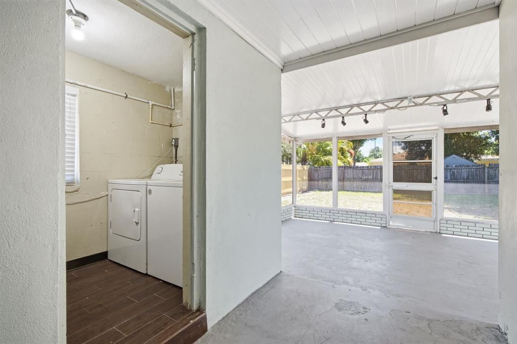 For Sale: $359,900 (3 beds, 1 baths, 925 Square Feet)