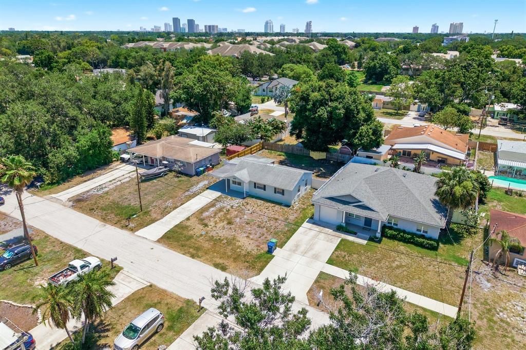 For Sale: $359,900 (3 beds, 1 baths, 925 Square Feet)