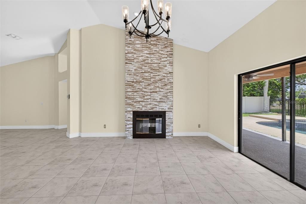 For Sale: $499,900 (4 beds, 2 baths, 2427 Square Feet)