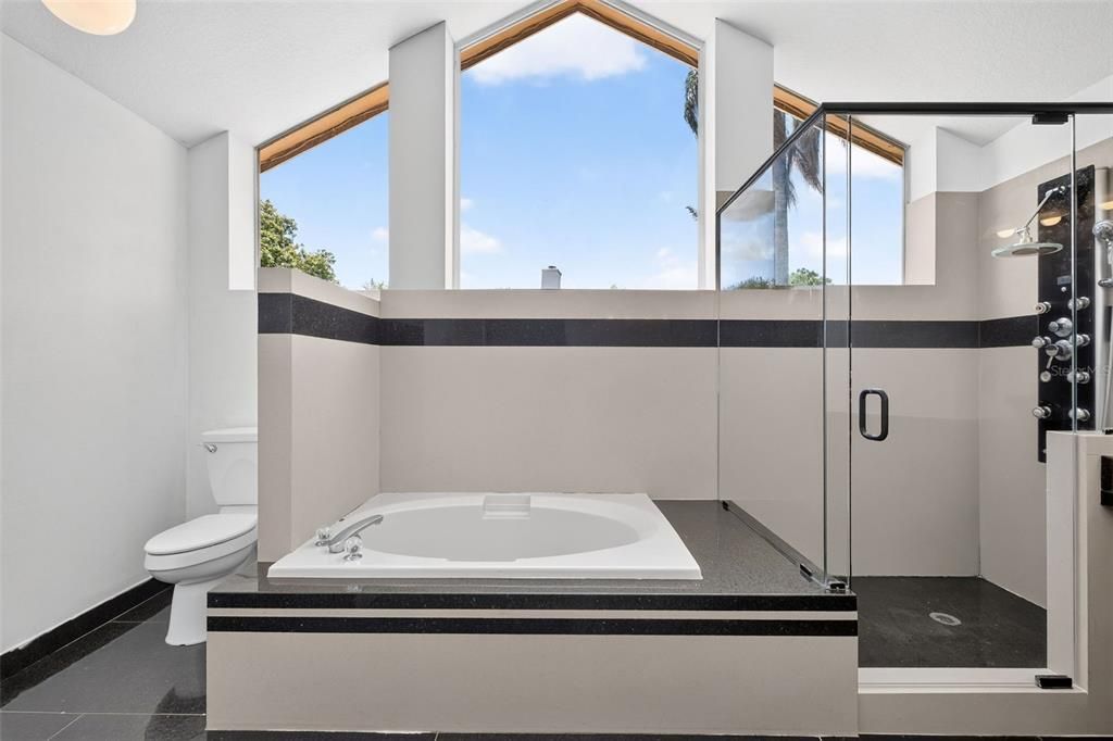 For Sale: $499,900 (4 beds, 2 baths, 2427 Square Feet)