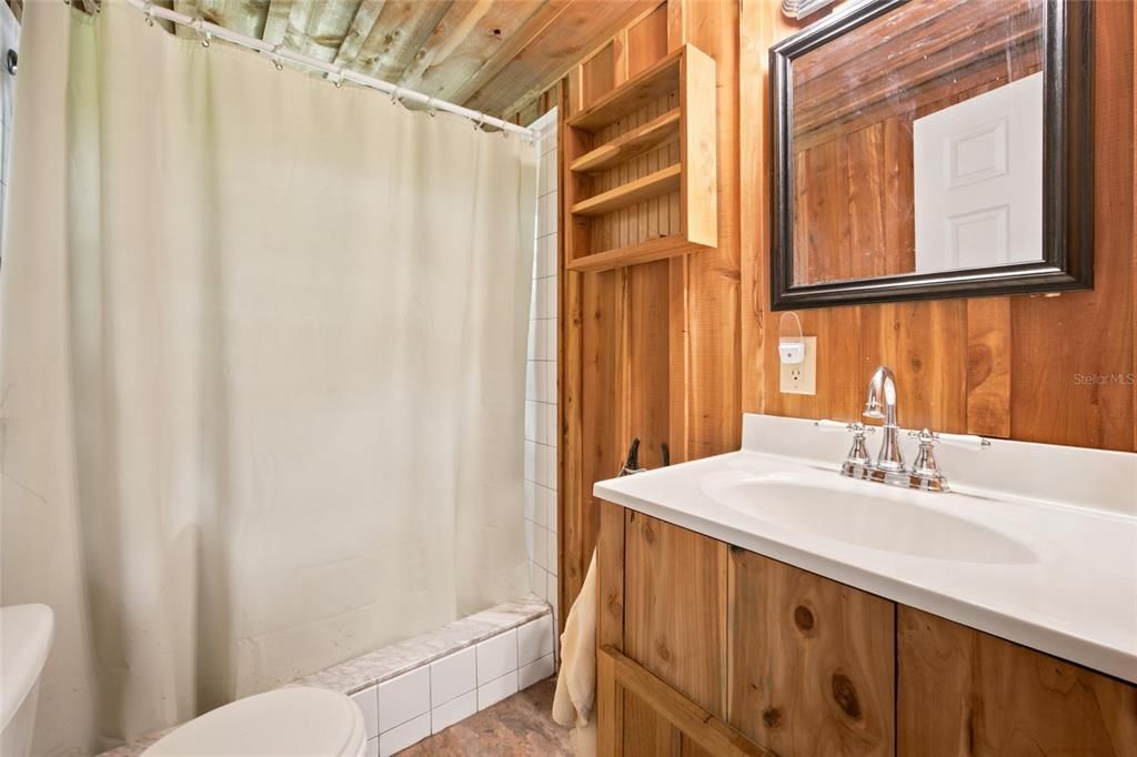 For Sale: $580,000 (2 beds, 2 baths, 1200 Square Feet)