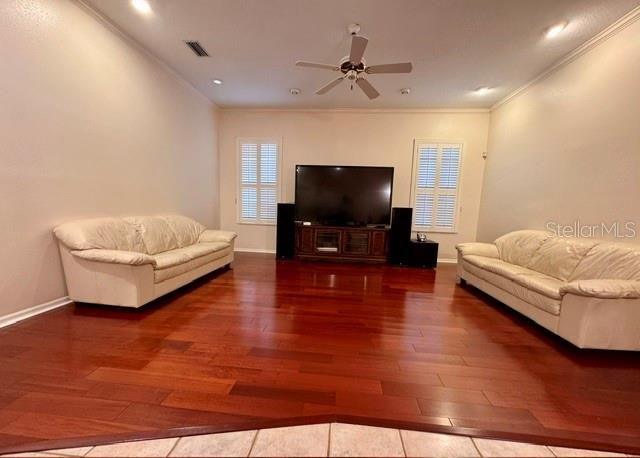 En Venta: $479,900 (3 camas, 2 baños, 2655 Pies cuadrados)
