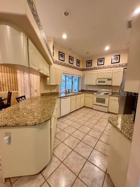 En Venta: $479,900 (3 camas, 2 baños, 2655 Pies cuadrados)
