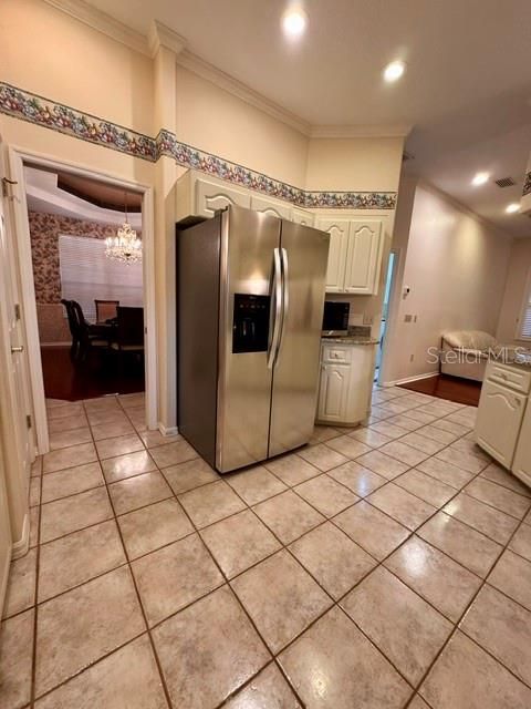 En Venta: $479,900 (3 camas, 2 baños, 2655 Pies cuadrados)