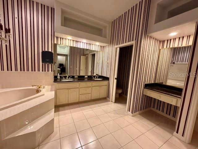 En Venta: $479,900 (3 camas, 2 baños, 2655 Pies cuadrados)