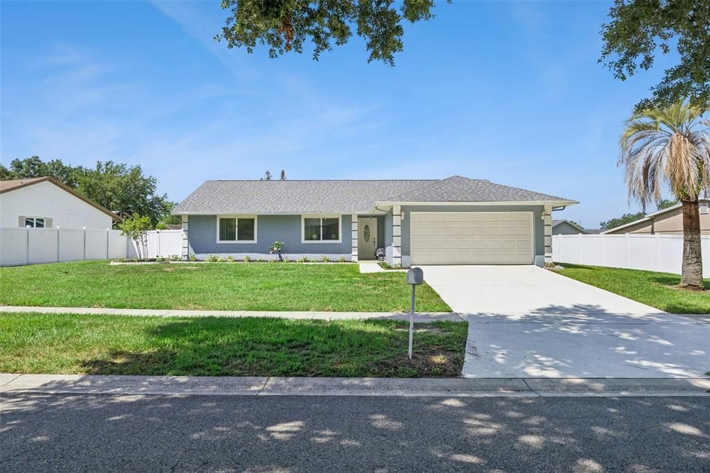 For Sale: $549,900 (3 beds, 2 baths, 1718 Square Feet)