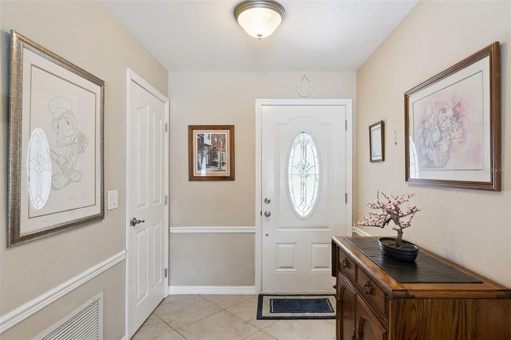 For Sale: $549,900 (3 beds, 2 baths, 1718 Square Feet)