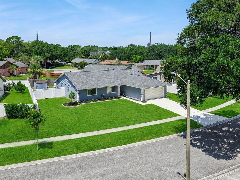 For Sale: $549,900 (3 beds, 2 baths, 1718 Square Feet)