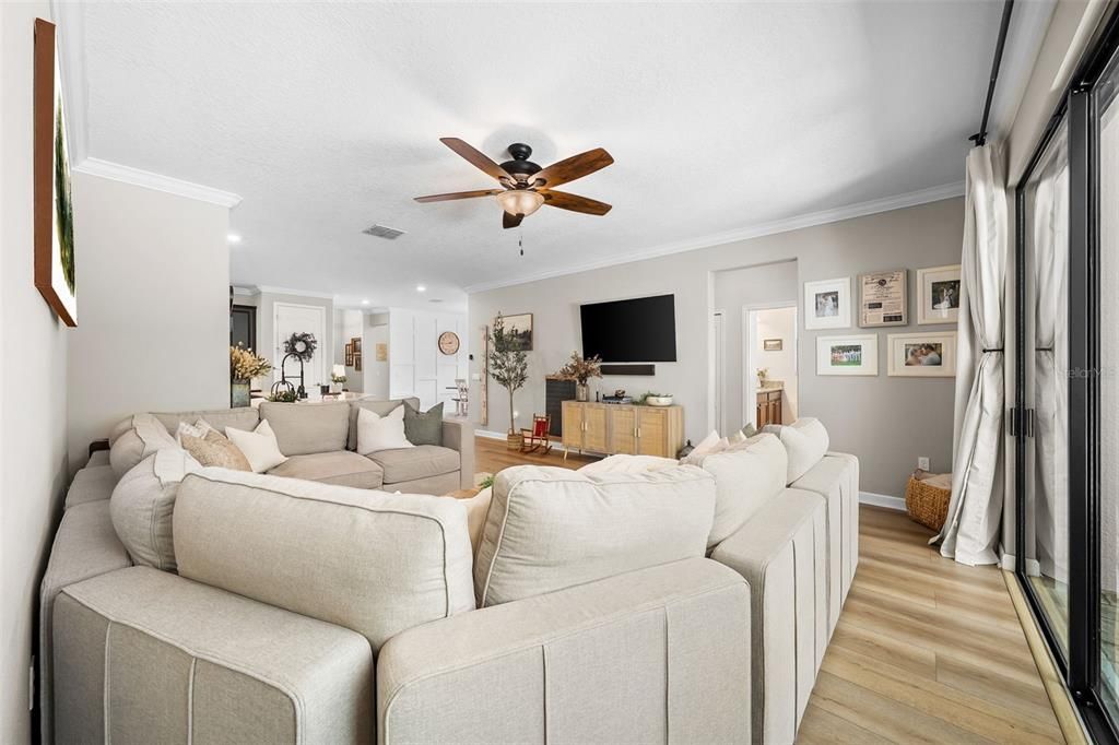 Active With Contract: $540,000 (4 beds, 3 baths, 2293 Square Feet)