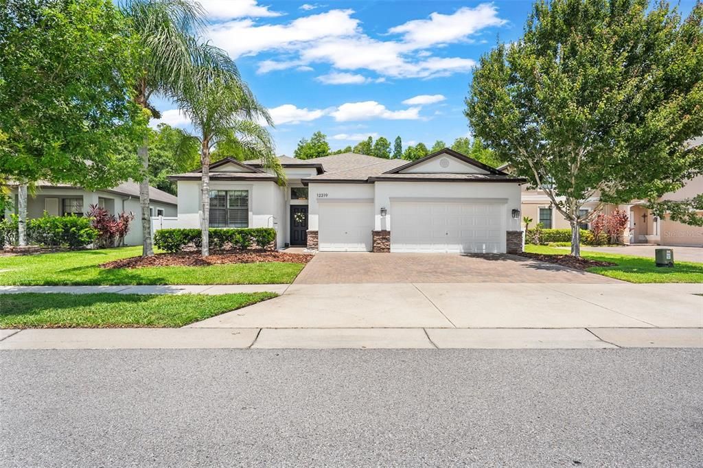 Active With Contract: $540,000 (4 beds, 3 baths, 2293 Square Feet)