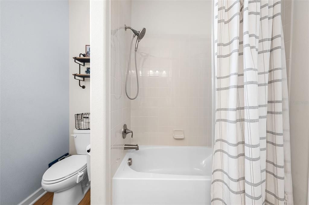 Active With Contract: $540,000 (4 beds, 3 baths, 2293 Square Feet)