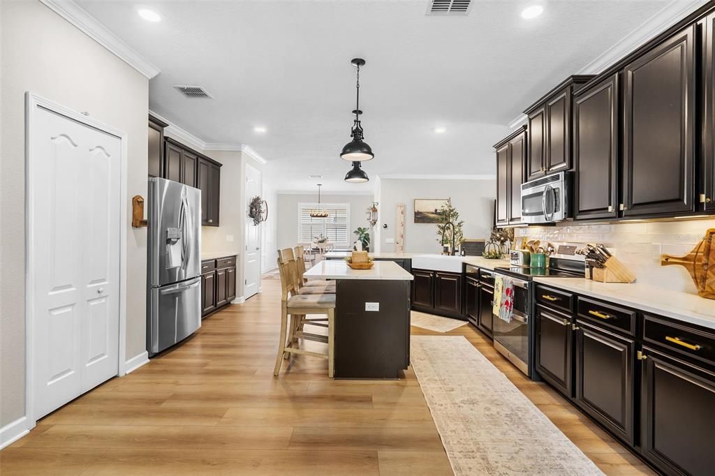 Active With Contract: $540,000 (4 beds, 3 baths, 2293 Square Feet)
