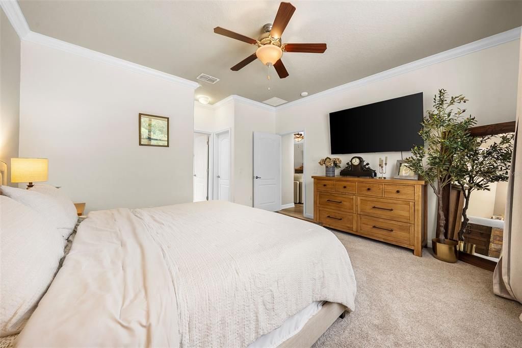 Active With Contract: $540,000 (4 beds, 3 baths, 2293 Square Feet)