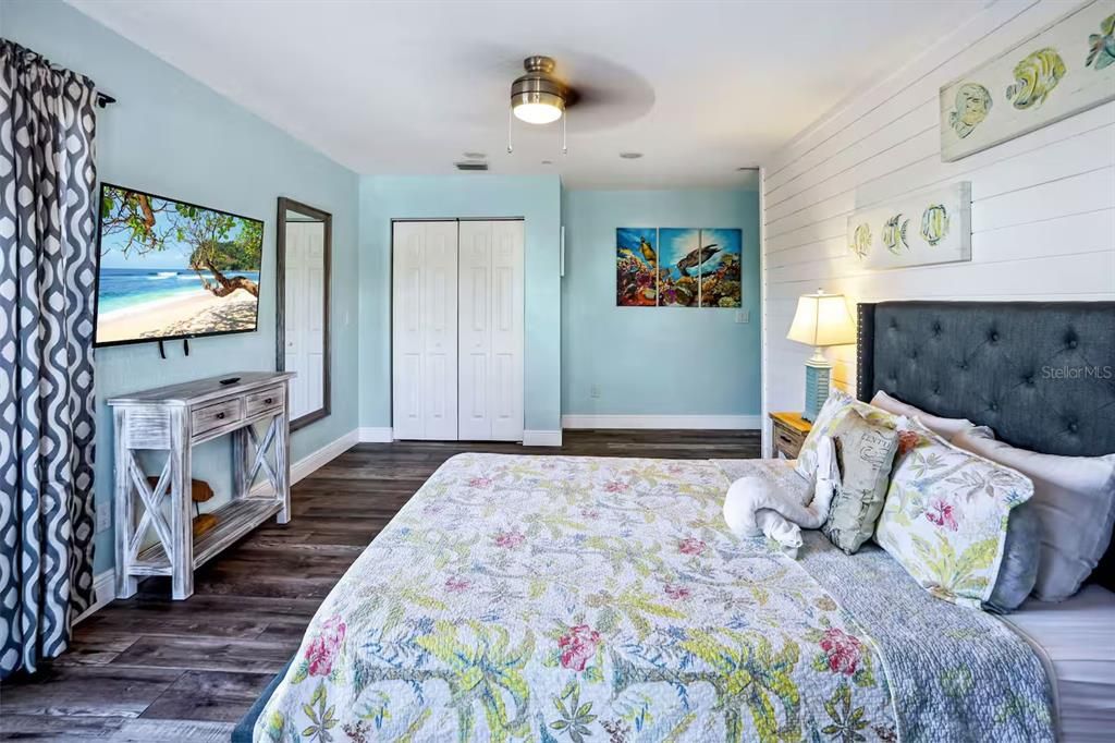 For Sale: $1,395,000 (5 beds, 3 baths, 2449 Square Feet)