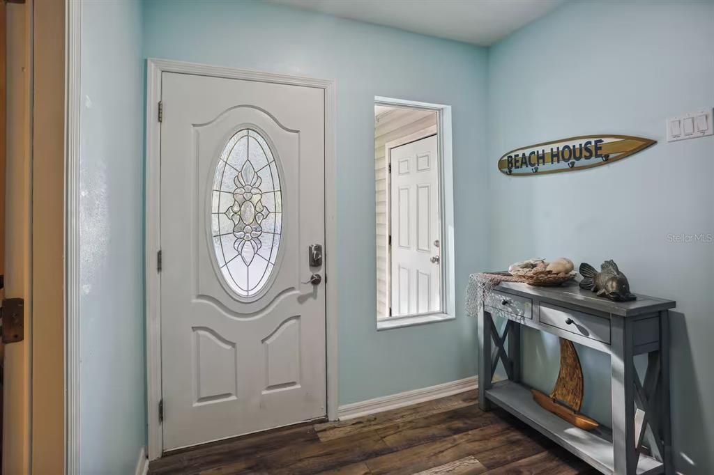 For Sale: $1,250,000 (5 beds, 3 baths, 2449 Square Feet)