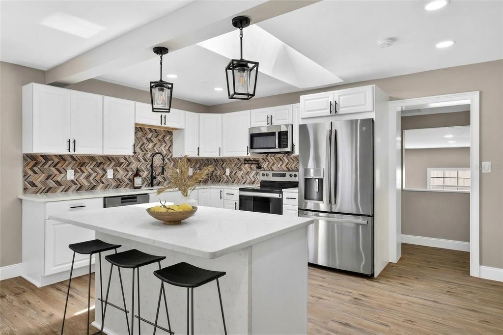 For Rent: $7,000 (6 beds, 3 baths, 2088 Square Feet)