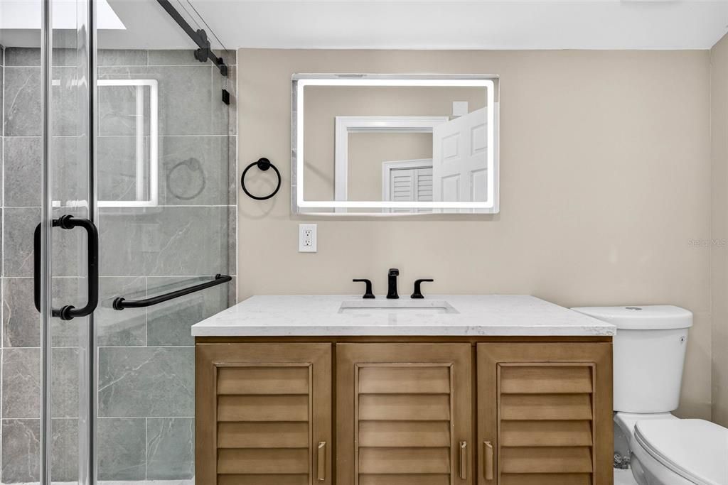 For Rent: $7,000 (6 beds, 3 baths, 2088 Square Feet)