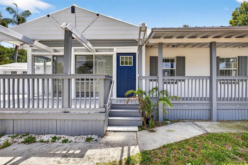 For Rent: $7,000 (6 beds, 3 baths, 2088 Square Feet)