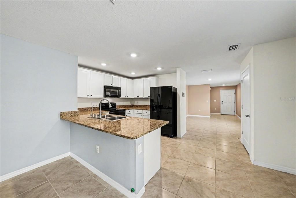 For Sale: $340,000 (3 beds, 2 baths, 1516 Square Feet)