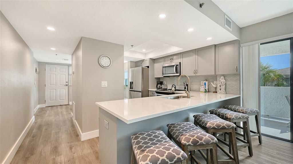 For Sale: $1,195,000 (2 beds, 2 baths, 1200 Square Feet)