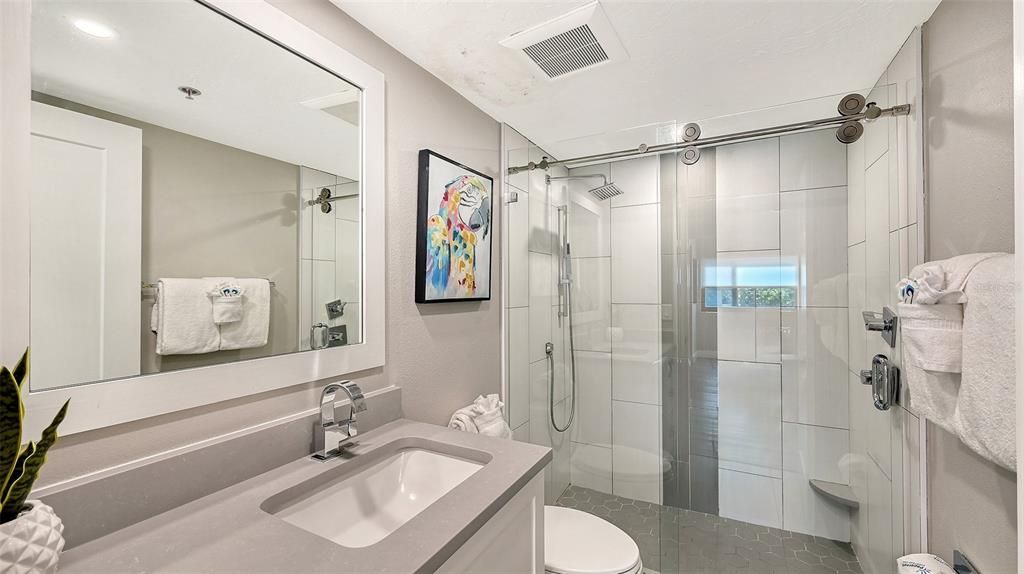 For Sale: $1,195,000 (2 beds, 2 baths, 1200 Square Feet)