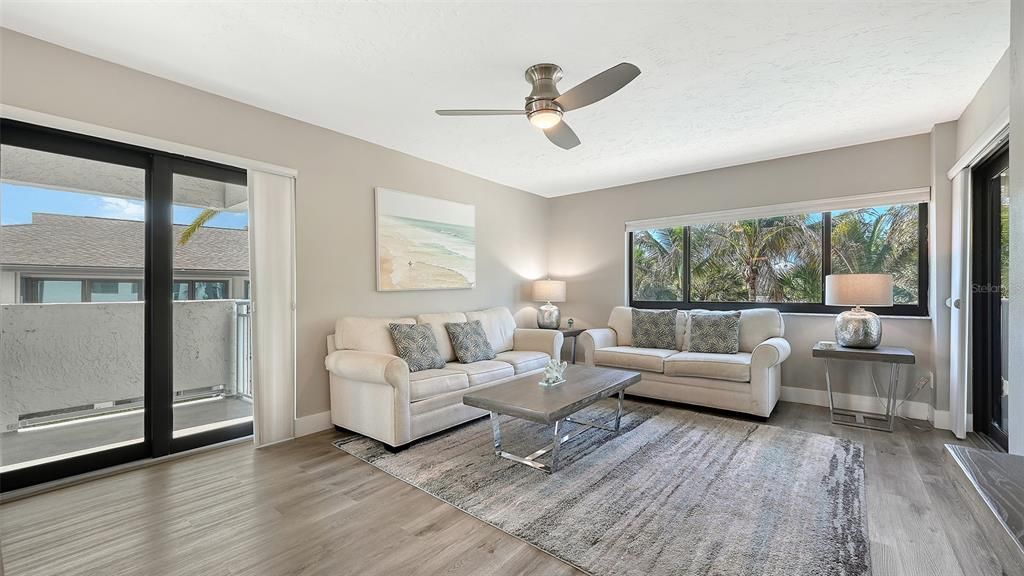 For Sale: $1,195,000 (2 beds, 2 baths, 1200 Square Feet)