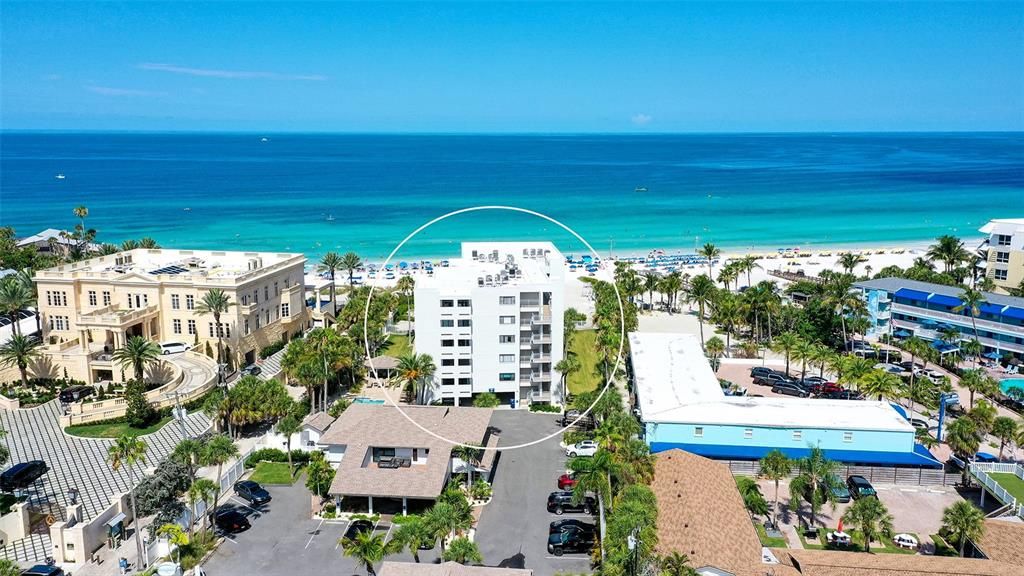For Sale: $1,195,000 (2 beds, 2 baths, 1200 Square Feet)
