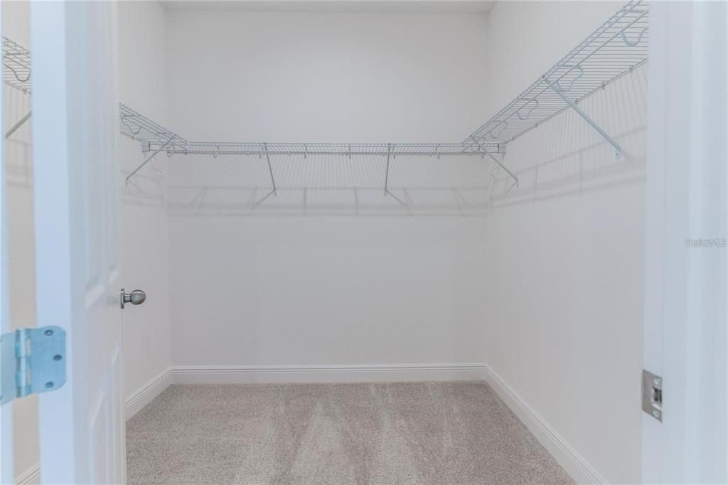 For Rent: $4,400 (5 beds, 3 baths, 3800 Square Feet)