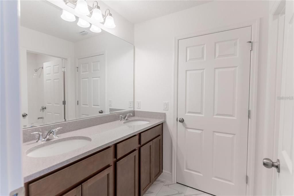 For Rent: $4,400 (5 beds, 3 baths, 3800 Square Feet)