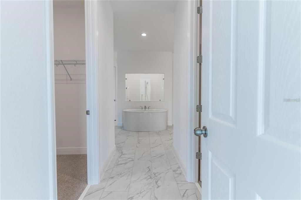 For Rent: $4,400 (5 beds, 3 baths, 3800 Square Feet)