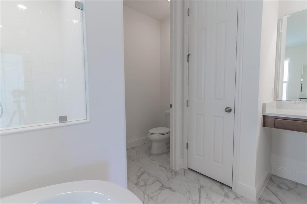 For Rent: $4,400 (5 beds, 3 baths, 3800 Square Feet)