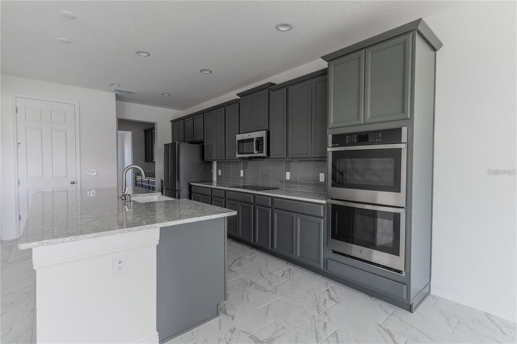For Rent: $4,400 (5 beds, 3 baths, 3800 Square Feet)