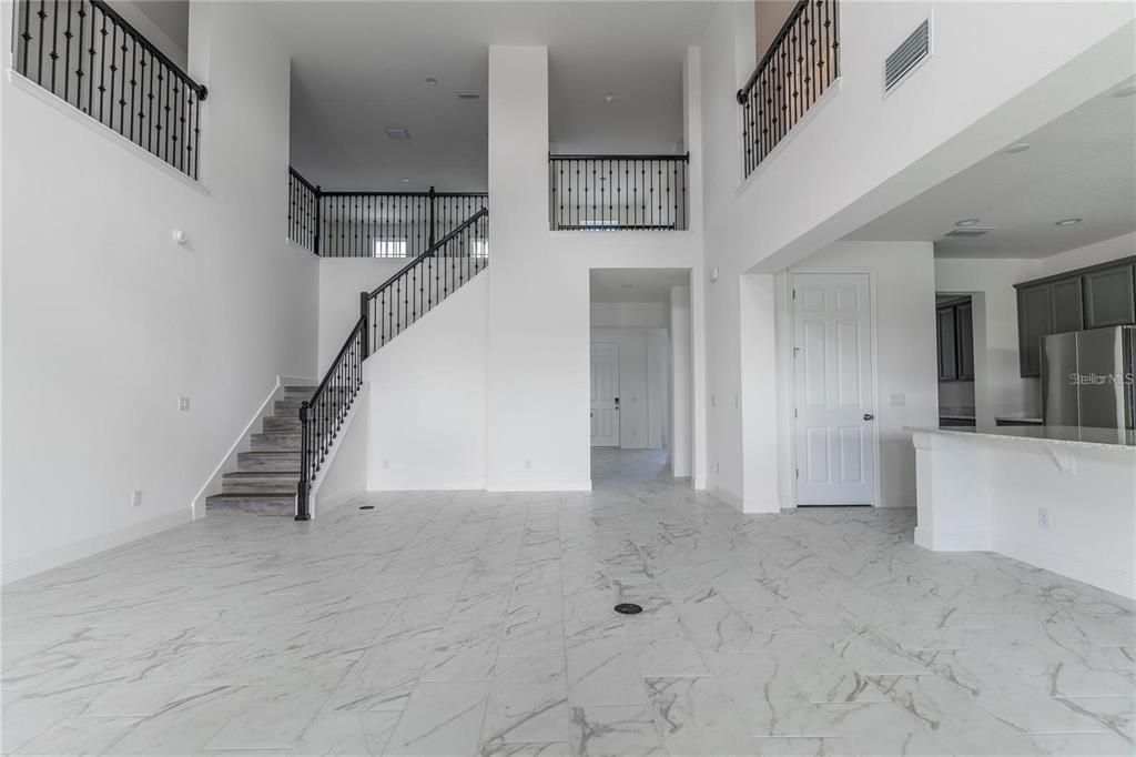 For Rent: $4,400 (5 beds, 3 baths, 3800 Square Feet)