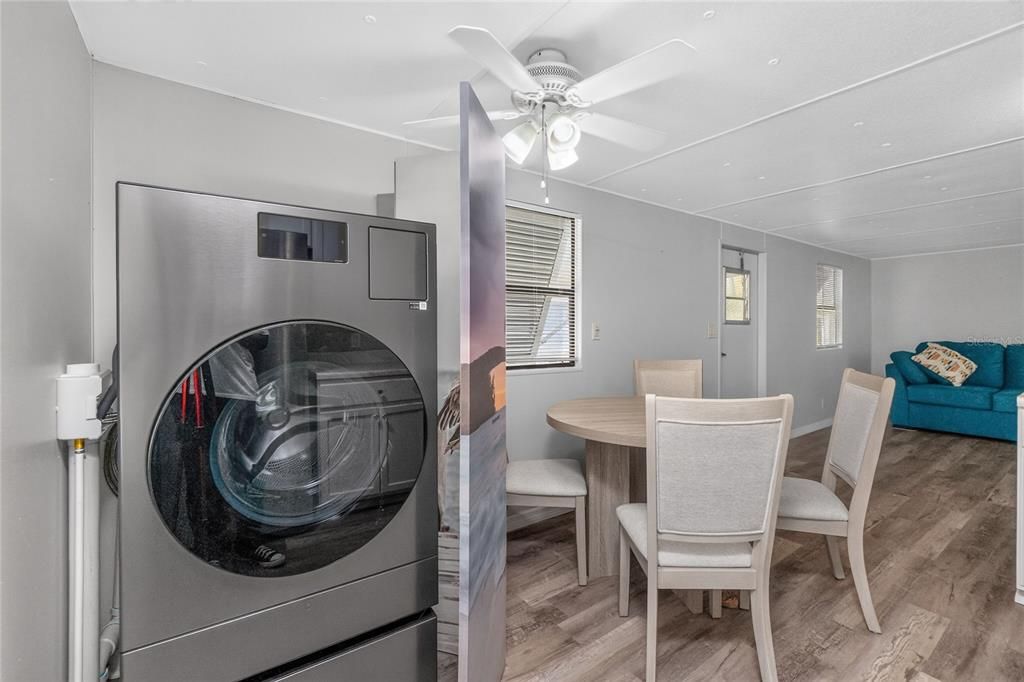 For Sale: $113,500 (2 beds, 1 baths, 624 Square Feet)