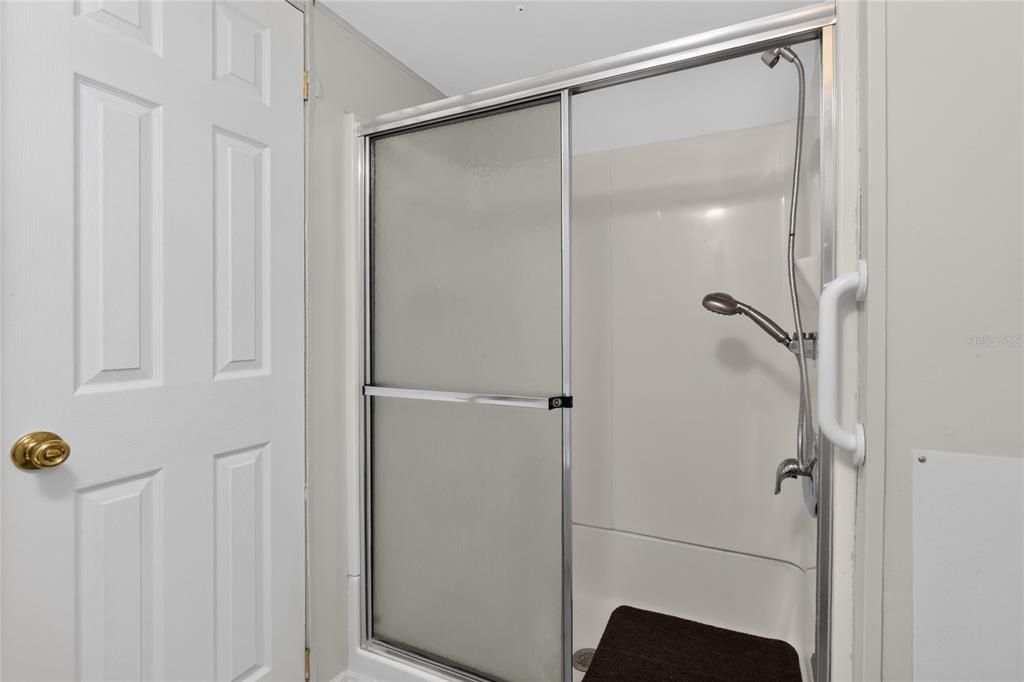 For Sale: $113,500 (2 beds, 1 baths, 624 Square Feet)