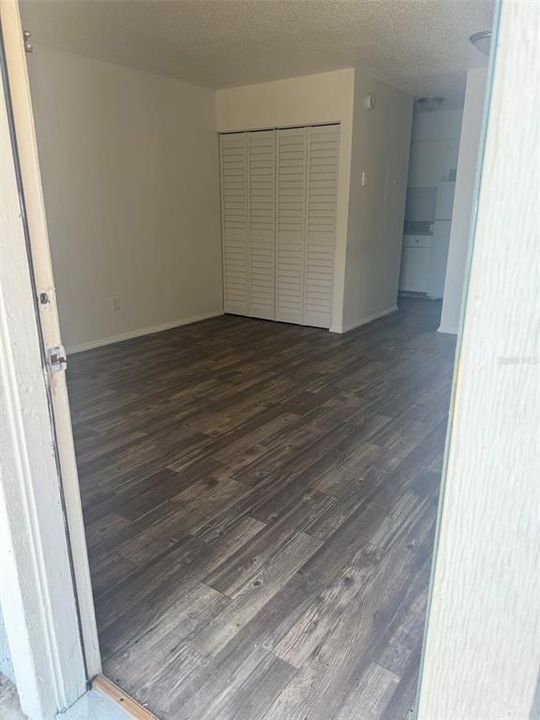 For Rent: $1,069 (0 beds, 1 baths, 336 Square Feet)
