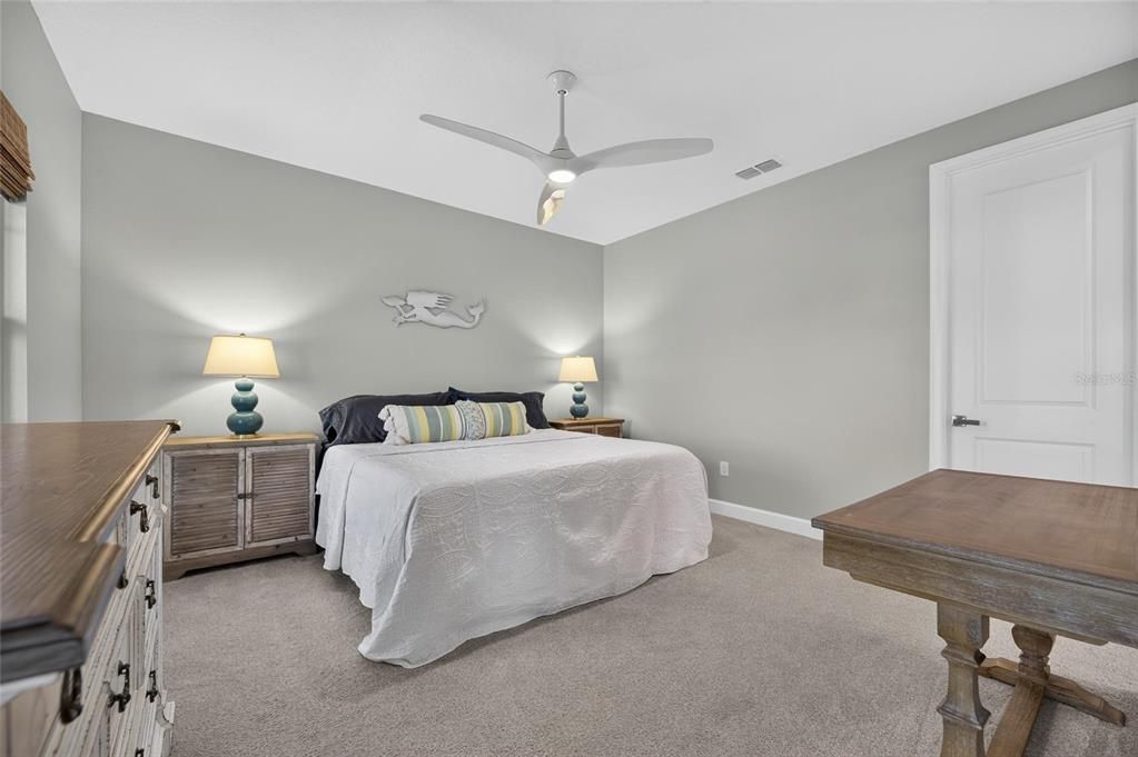 For Sale: $2,400,000 (5 beds, 4 baths, 4830 Square Feet)