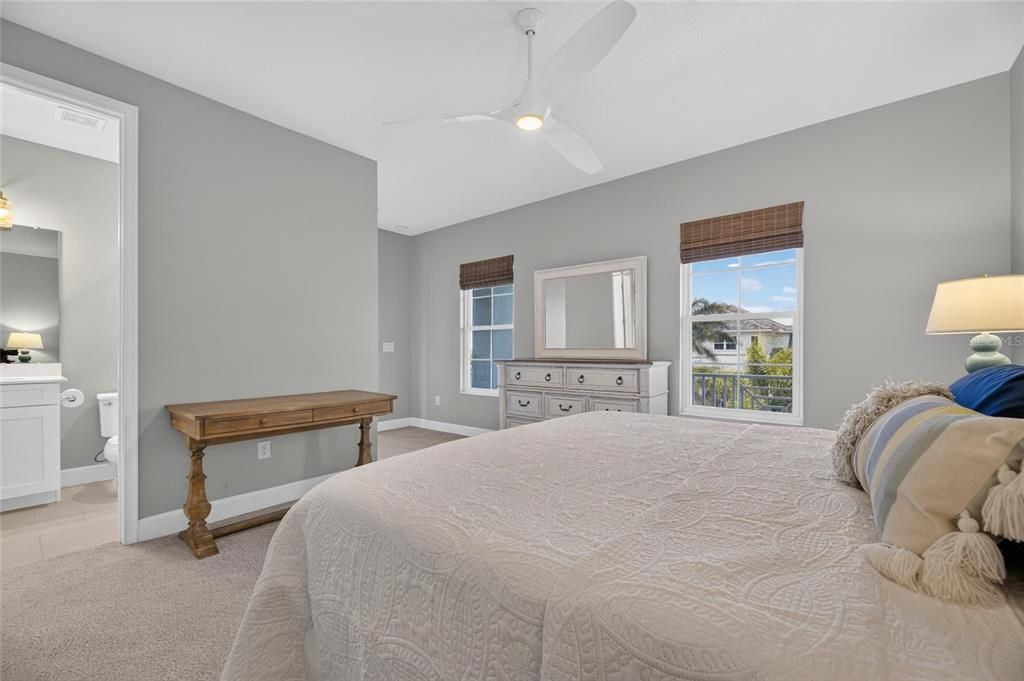 For Sale: $2,400,000 (5 beds, 4 baths, 4830 Square Feet)