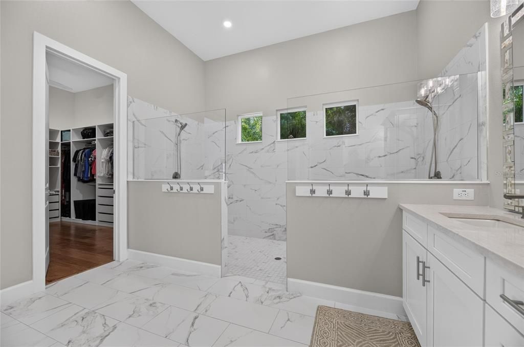 For Sale: $2,400,000 (5 beds, 4 baths, 4830 Square Feet)