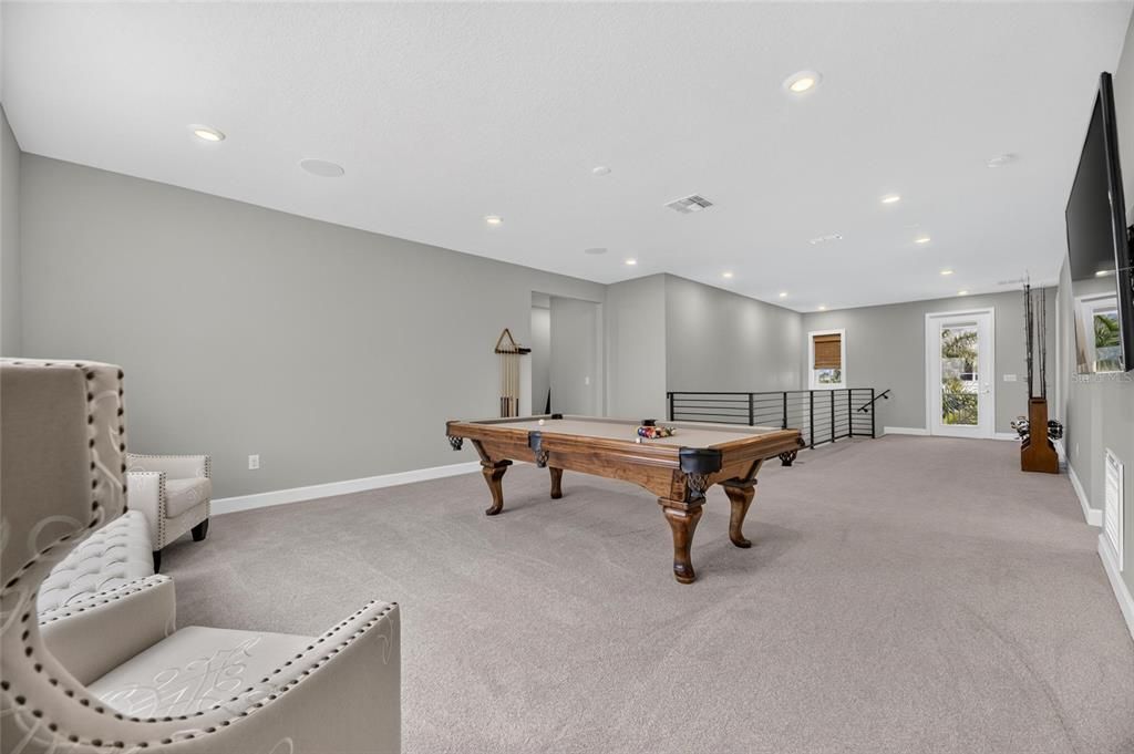 For Sale: $2,400,000 (5 beds, 4 baths, 4830 Square Feet)