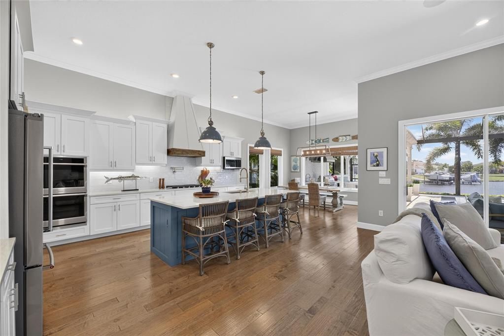 For Sale: $2,400,000 (5 beds, 4 baths, 4830 Square Feet)