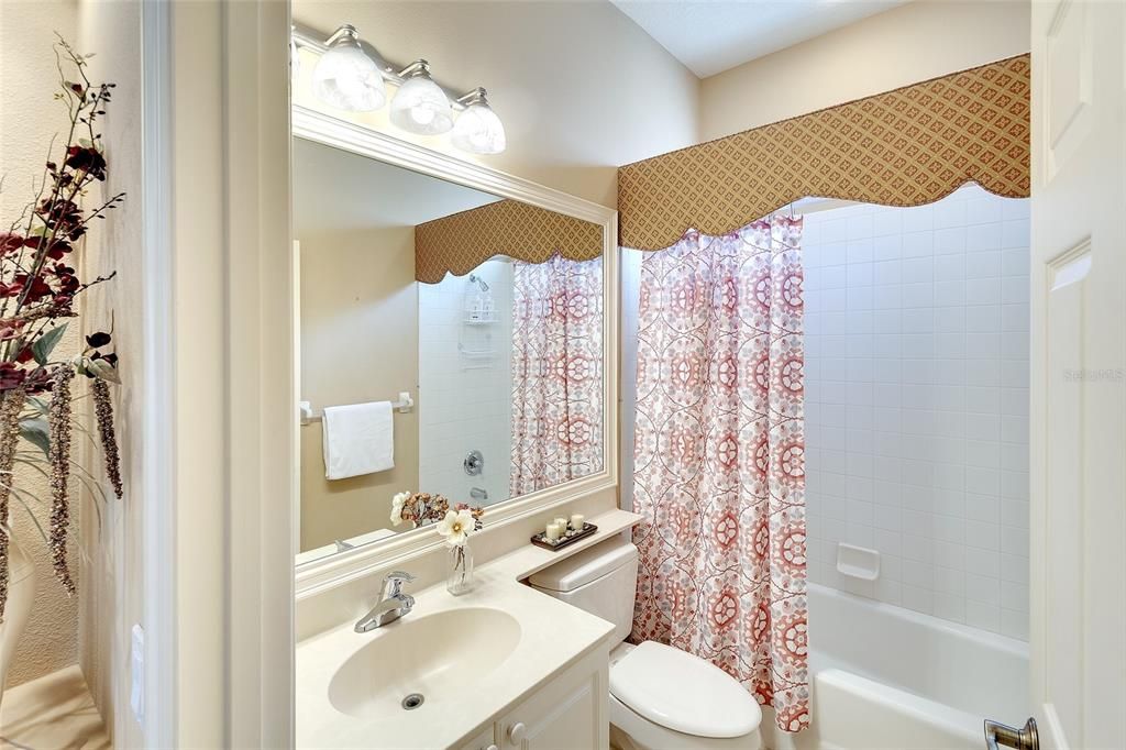 На продажу: $495,000 (2 спален, 2 ванн, 1639 Квадратных фут)