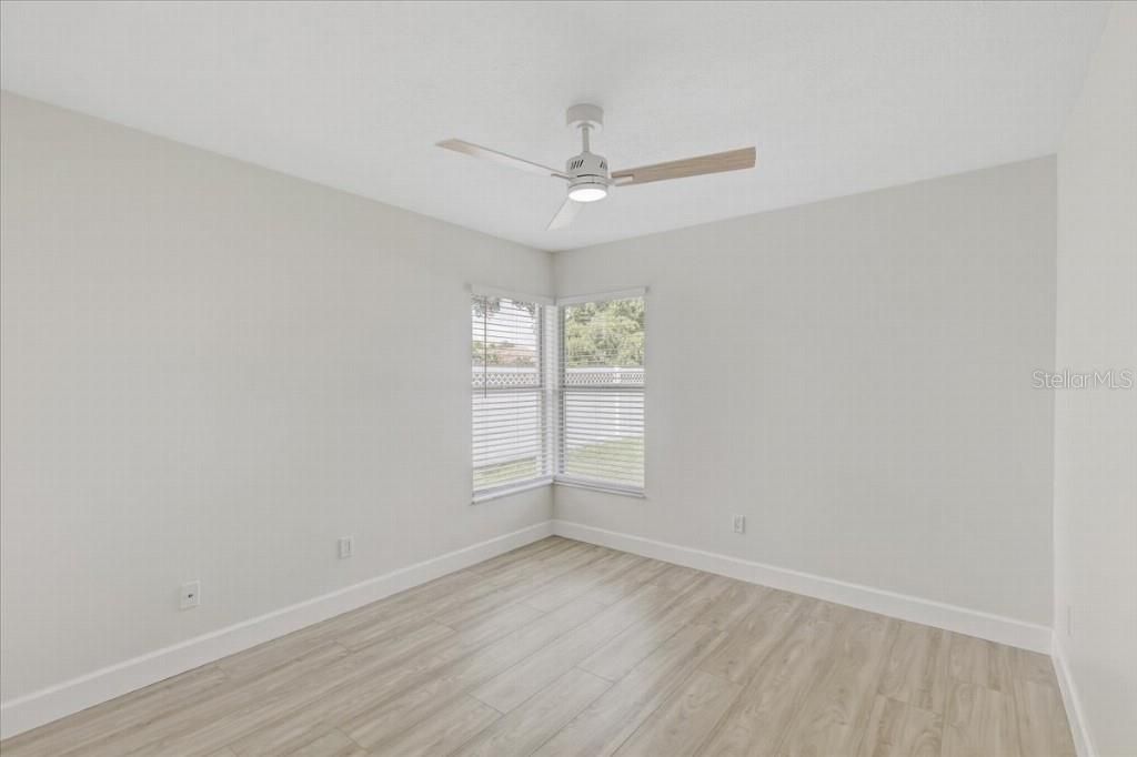 For Sale: $399,900 (3 beds, 2 baths, 1895 Square Feet)