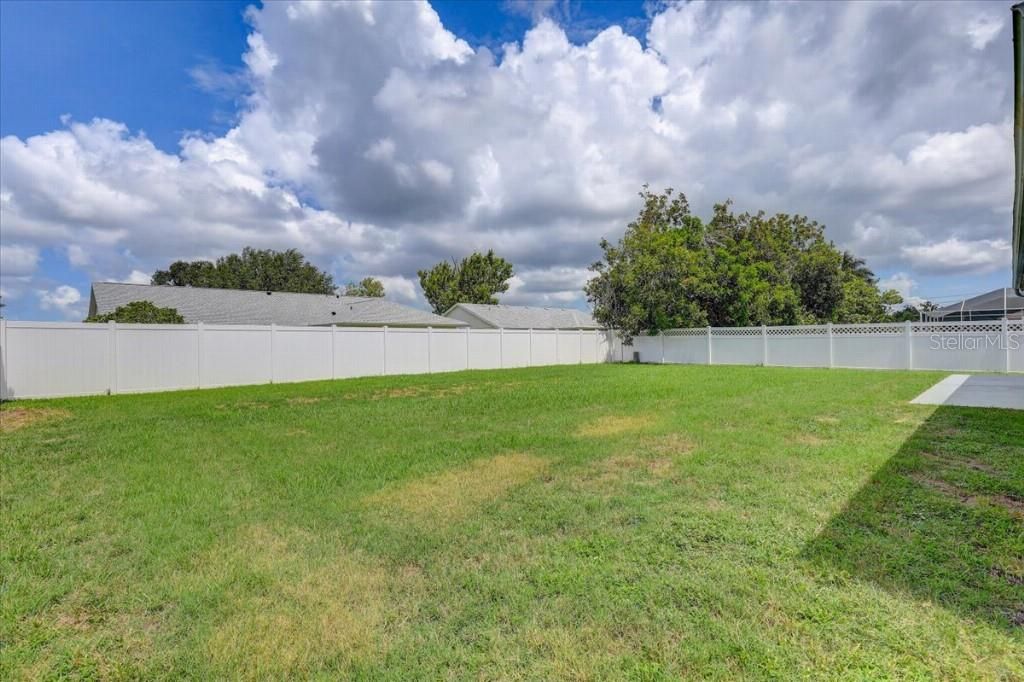 For Sale: $399,900 (3 beds, 2 baths, 1895 Square Feet)