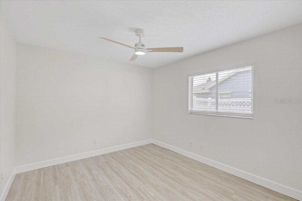 For Sale: $399,900 (3 beds, 2 baths, 1895 Square Feet)