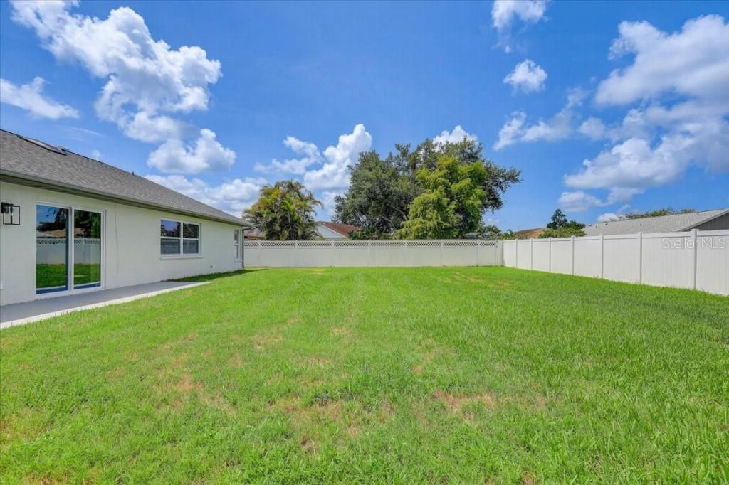 For Sale: $399,900 (3 beds, 2 baths, 1895 Square Feet)
