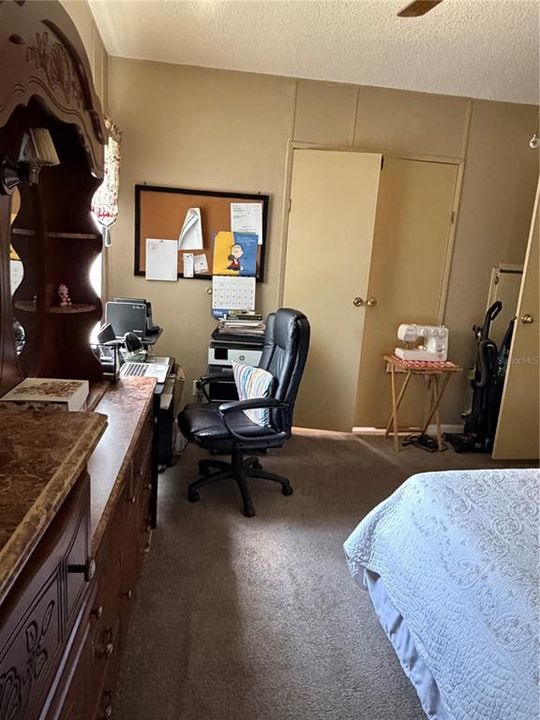 For Sale: $179,900 (2 beds, 2 baths, 1066 Square Feet)