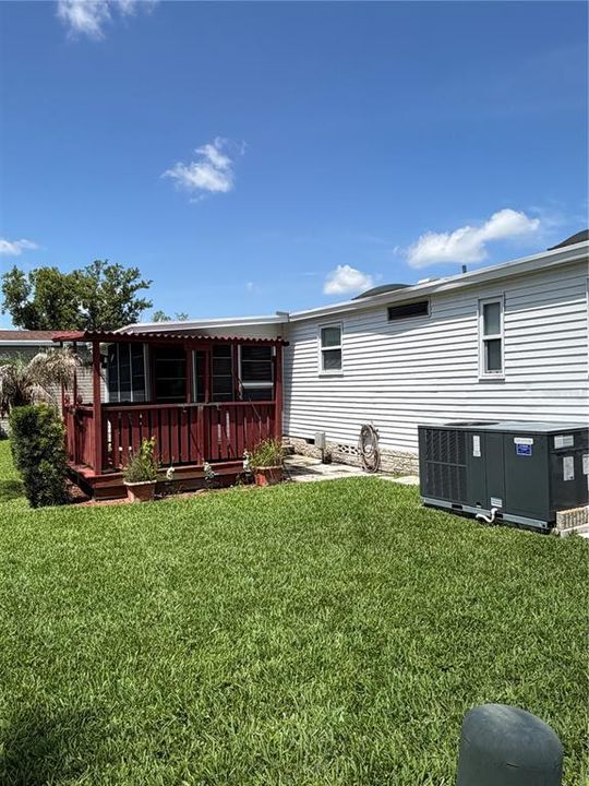 For Sale: $179,900 (2 beds, 2 baths, 1066 Square Feet)