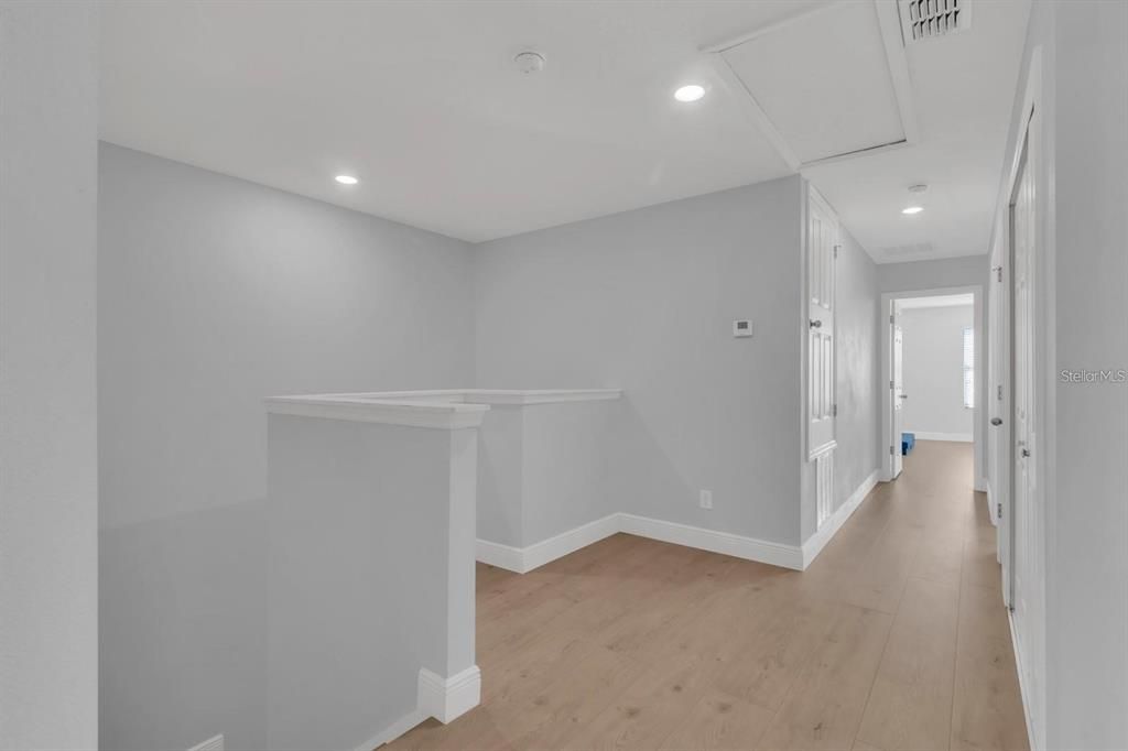 For Rent: $2,400 (4 beds, 2 baths, 1926 Square Feet)